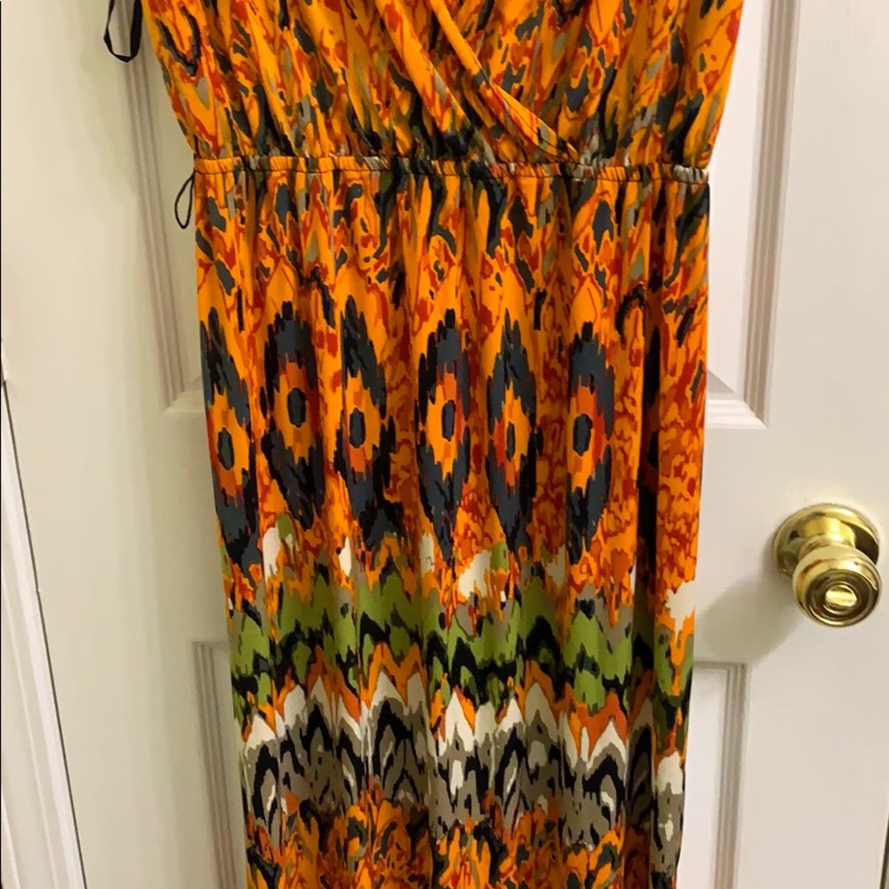 Dress - Picture 4 of 6